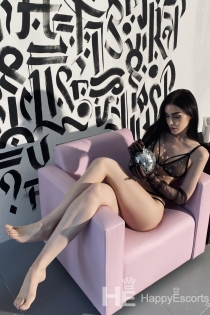 Maria, 21 let, Tirana / Albánie doprovod - 2