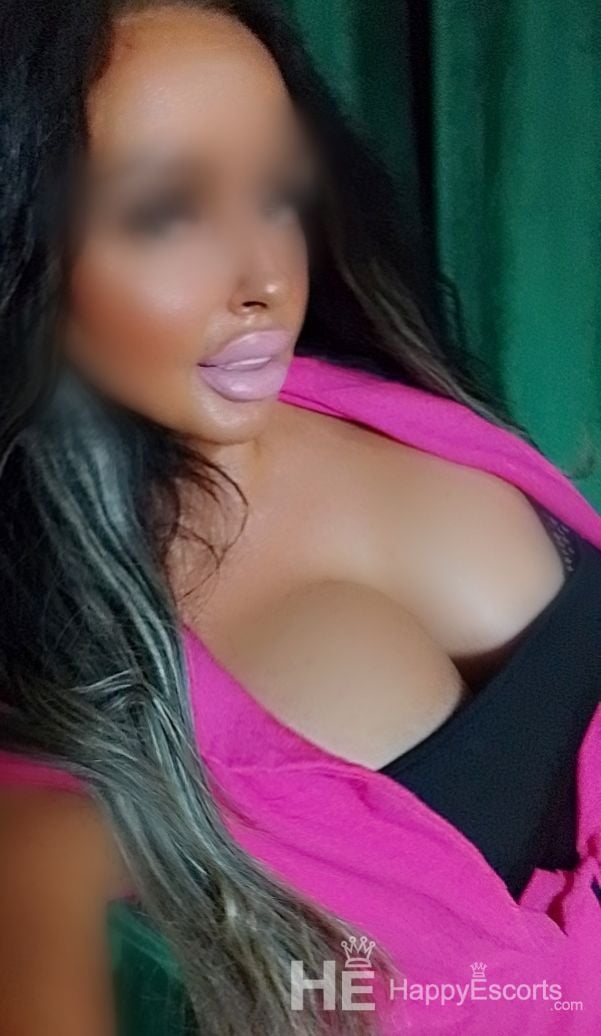 Tania Hot, 38 tuổi - 1