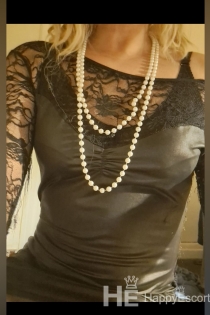 Karima, Age 32, Escort in Aix-en-Provence / France - 1