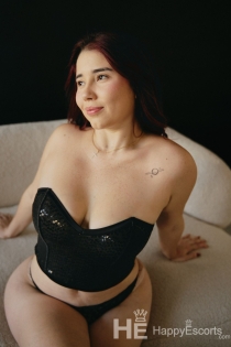 Violeta, Miaka 25, Wasindikizaji wa Luxemburg - 4