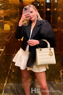 Janet, Age 24, Escort in Dubai / UAE - 2