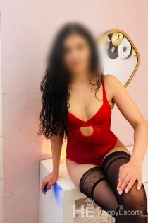 Raquel, Miaka 36, ​​Wasindikizaji wa Luxemburg - 3