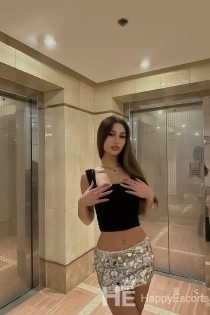 Minora, Usia 24, Istanbul / Turki Escort - 8