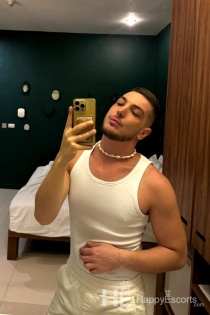Bull, Age 23, Escort in Dubai / UAE - 1