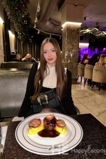 Olivia, Age 25, Naples / Italy Escorts - 1