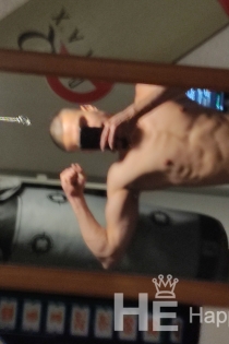 Julien, Alter 20, Escort in Heidelberg / Deutschland - 1
