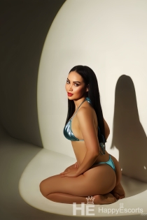 Kira, Age 21, Escort in Tirana / Albania - 3
