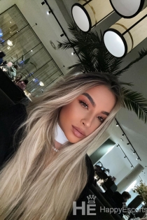 Nina, Age 27 - 5