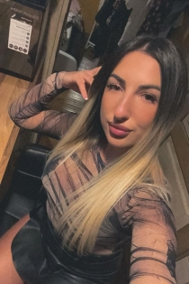 Anita, Usia 22, London / Inggris Pengawal - 8