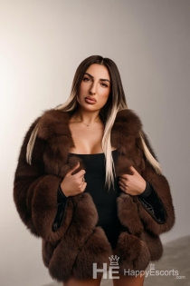 Anita, Usia 22, London / Inggris Pengawal - 11