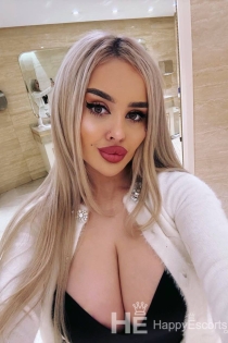 Vika, Usia 23, London / Pengawal Inggris - 3