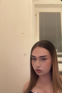 Dea, Age 23, Escort in Stockholm / Sweden - 4