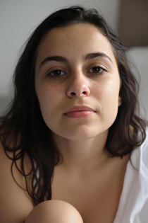 Marla, Miaka 25, Tirana / Albania Wasindikizaji - 2