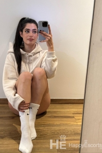 Lucia, Yaş 24, Tiran / Arnavutluk Eskortlar - 1