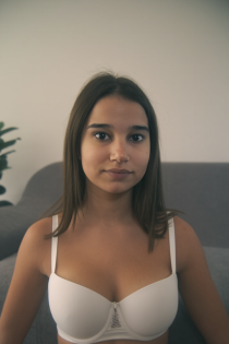 Bella, 31 ετών, Τίρανα / Αλβανία Συνοδοί - 3