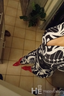 Нэйіла, 27 гадоў, Ліён / France Escorts - 3