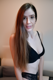 Layle, Umur 30, Pengiring Tirana / Albania - 2