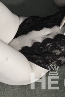 Juliette, 20 éves, Frankfurt am Main/Németország kísérői – 2