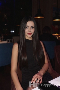Dorris Clark, Age 20, Escort in Dubai / UAE - 4