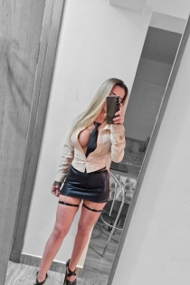 Leila, 25 ani, Bucuresti / Romania Escorte - 1