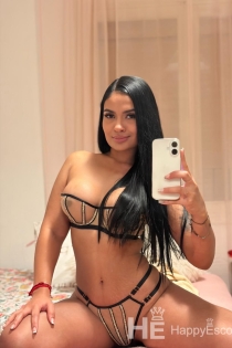 Valeria, Age 22, Escort in San Giljan / Malta - 4