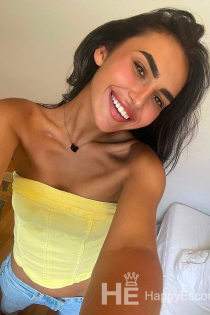 Ester, 24 let, Tirana / Albánie Eskorty - 2