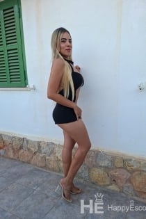 Salome, Miaka 22, San Giljan / Malta Wasindikizaji - 4