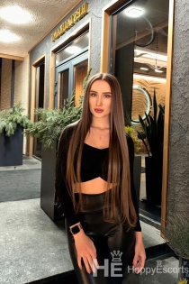 Billie Sue, Age 23, Escort in Dubai / UAE - 1