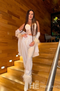 Billie Sue, Age 23, Escort in Dubai / UAE - 4