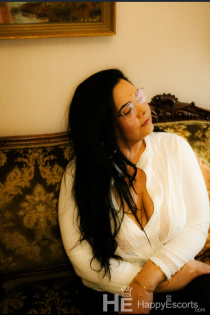 Tifanny, Miaka 39, Wasindikizaji wa Luxemburg - 1