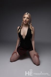 Alina, 24 let, Praha / Česká republika Doprovod - 11