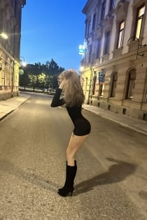 D, 21 tuổi, Sundsvall / Thụy Điển hộ tống