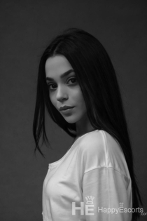 Chloe, Age 25, Escort in London / United Kingdom - 3