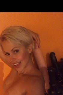 Yvonne, Umri wa miaka 38, Luxemburg / Luxembourg Wasindikizaji - 5