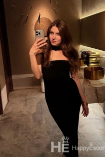 Averyll Wild, 22 anni, escort a Dubai / Emirati Arabi Uniti - 1