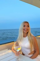 Aleyna, Yaş 24, İstanbul / Türkiye Escort