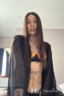 Kris, 24 ans, Erevan / Arménie Escortes - 11