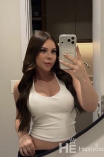 Sofia Monteiro, Age 23 - 11