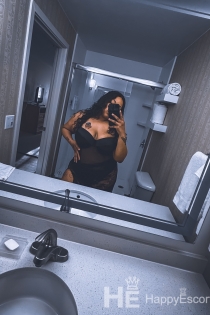 Busty, Age 34, Escort in Seattle / USA - 1