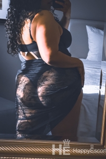 Busty, Age 34, Escort in Seattle / USA - 3