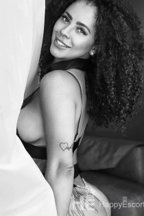Bia Carvalho, 28 ans, Paris / France Escortes - 8