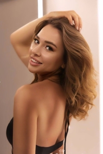 Renata, Age 27, Escort in London / United Kingdom - 2