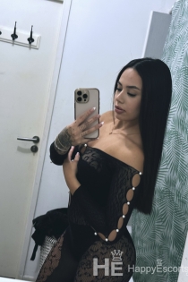 Lua, Yaş 19, Baf / Kıbrıs Escortları - 1