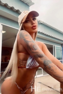 Poliana, Age 24, Escort in Düsseldorf / Germany - 5