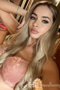 Miranda, Age 24, Escort in Budapest / Hungary - 1