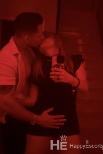 Casal Latino, 30 anos, Acompanhantes Porto / Portugal - 1
