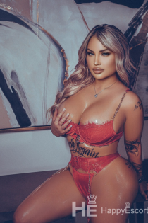 Bianca, Age 24, Escort in Tirana / Albania - 6