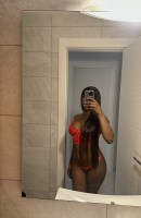 Bloom, Age 22, Kyrenia / Cyprus Escorts