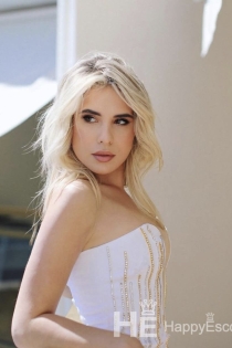 Monica, 22 let, Cannes / France Escorts - 2
