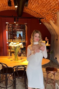 Lena, Miaka 31, Ankara / Uturuki Wasindikizaji - 1